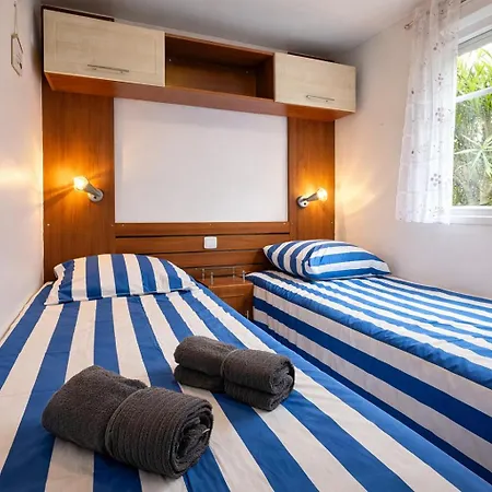 4 Etoiles - A Pied Camping *